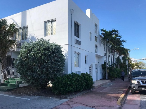 Harding Miami Beach Apartments image 4